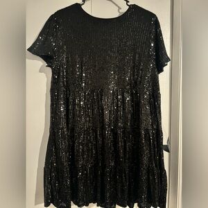 ✨Adorable black sequined baby doll dress✨